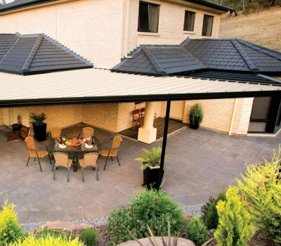 Angled flat roof verandah