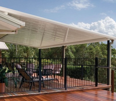 Raised flat roof verandah with timber deck